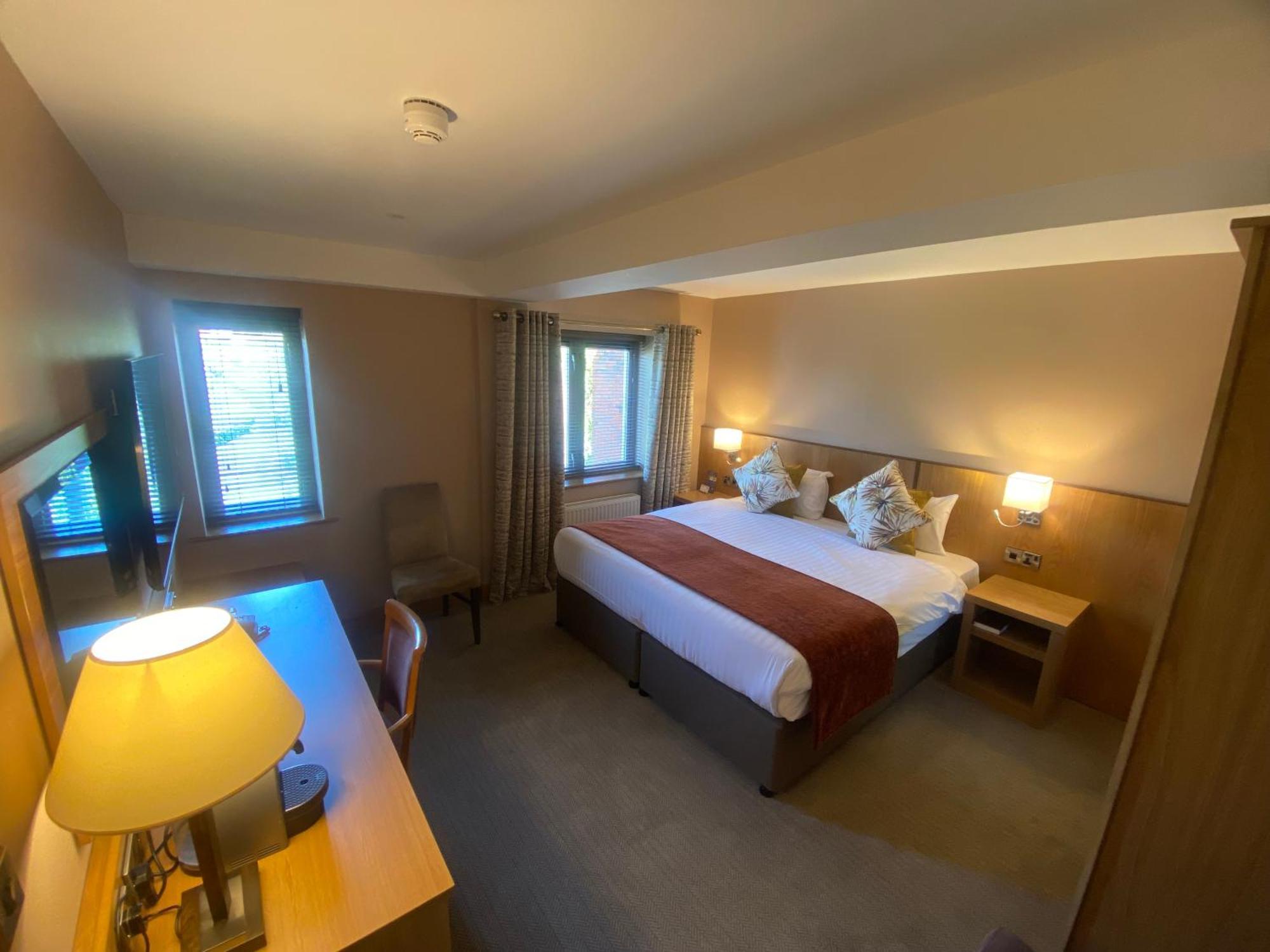 Belmore Court & Motel エニスキリン エクステリア 写真