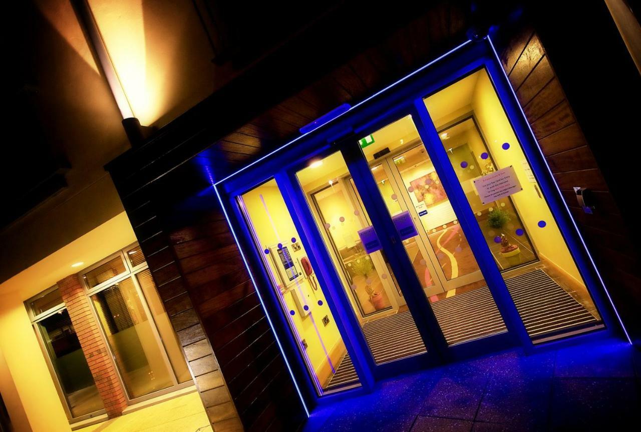 Belmore Court & Motel エニスキリン エクステリア 写真